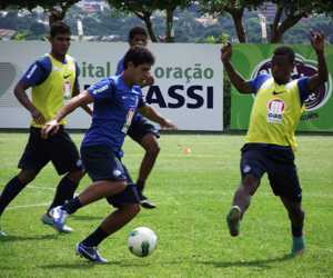 Esquadrão decide futuro na série a diante do rebaixado atlético goianiense Esquadrão decide futuro na Série A diante do rebaixado Atlético Goianiense