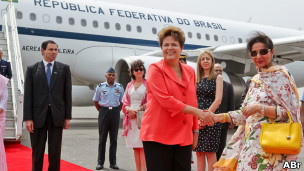 Dilma visitou 25 países diferentes durante seus dois primeiros anos de mandato