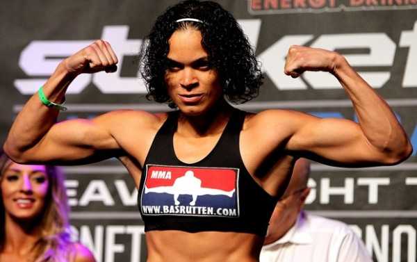 Amanda Nunes agora é lutadora da maior organização de MMA do mundo (Foto: Agência Getty Images)