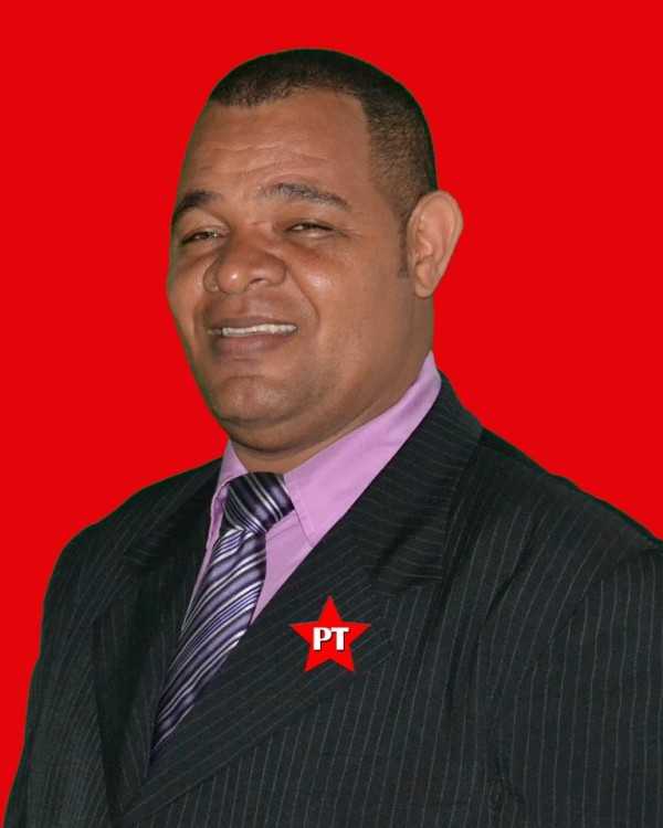 ''marivalda foi abduzida por loteba e botou um puxa saco como secretário'' afirma petista Robson brandas falando de Marivalda