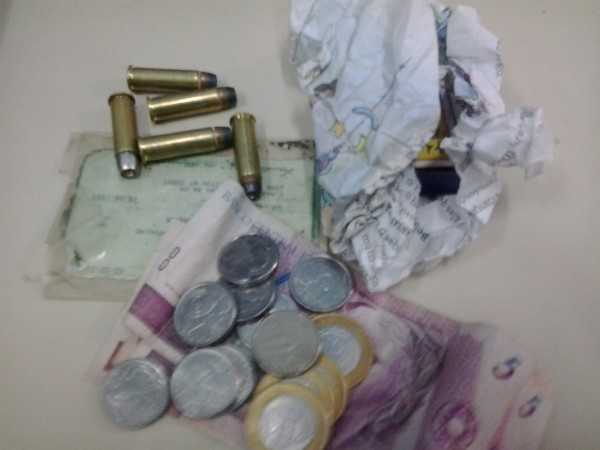 Malembá. Preso com 05 Capsulas de revolver Cal. 38. Malembá. Preso com 05 Capsulas de revolver Cal. 38.