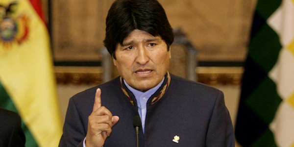 Morales reiterou que o objetivo é manter relações de igualdade entre a Bolívia e os Estados Unidos, usando uma expressão em espanhol de “você para você” | FOTO: Reprodução |
