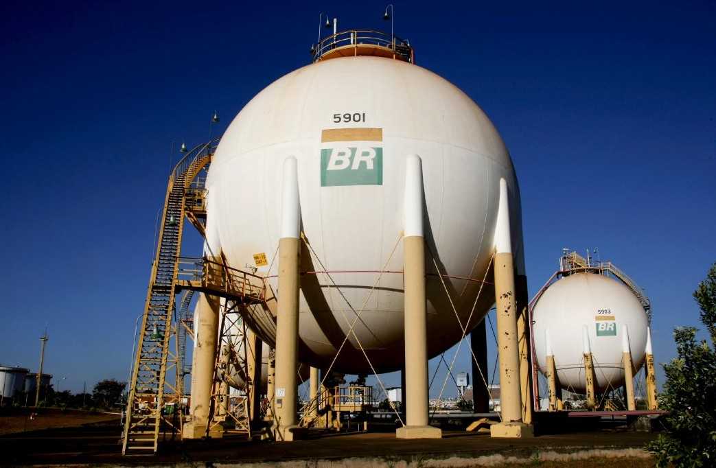 petrobras0_6_9_1043_682