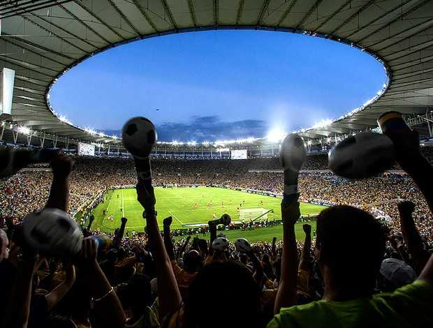 Torcida faz festa no novo Maracanã, mas sai sem vitória