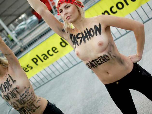 Integrantes-do-Femen-protestam-durante-semana-de-moda-de-Paris-facebook