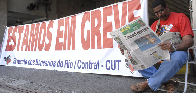 Os bancários, que prometem fazer uma greve longa, reivindicam 11,93% de reajuste (5% de aumento real, além da inflação do período | FOTO: Ilustração |