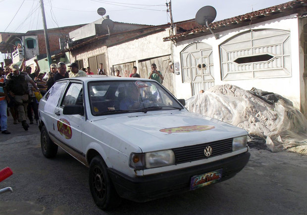 Carro de vendedora será reformado pelo programa (Foto: Izana Santos)