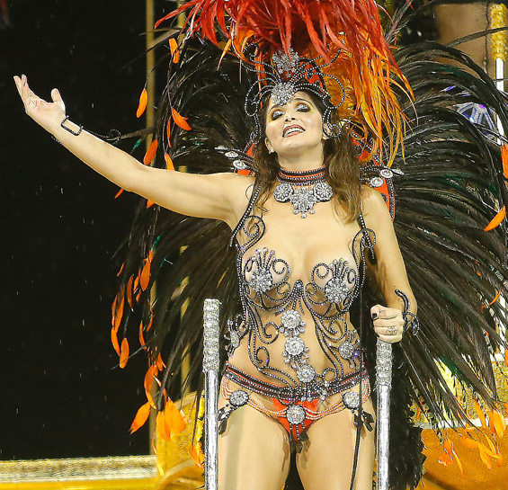 Luiza Ambiel 41