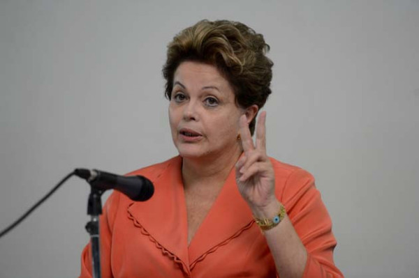 A presidente Dilma Rousseff segue na frente na corrida eleitoral | FOTO: Reprodução/Agência Brasil |