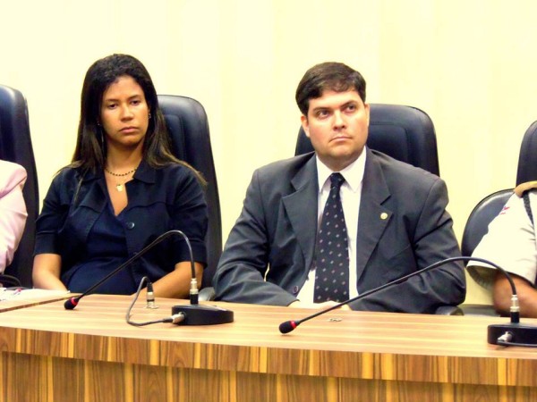 Promotores de Justiça, Maurício Fontes e Larissa Diniz|Foto: Everton- LegalFM