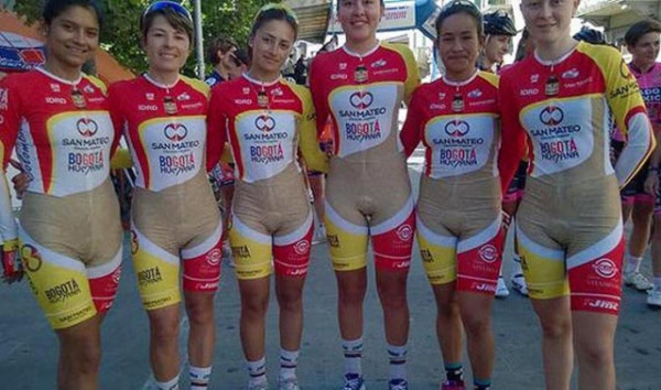 Uniforme de equipe de ciclismo causa controvérsia nas redes sociais | FOTO: Reprodução |