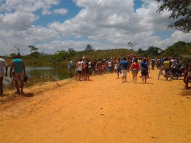 Lagoa em Candeias, na região metropolitana de Salvador (Foto: Hollys Duarte/Arquivo Pessoal)