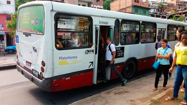 Com retorno à normalidade do transporte, baianos voltam a pegar ônibus em Salvador (Fotos: Amanda Palma/CORREIO)