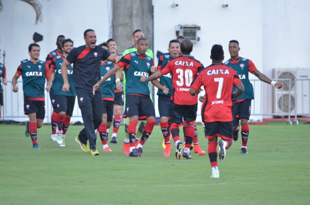 Vitória x Corinthians 02