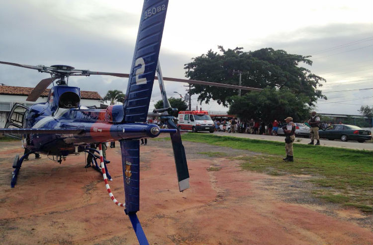 Uso do helicóptero é fundamental para o transporte de pacientes com graves problemas (Foto: Divulgação/Graer)