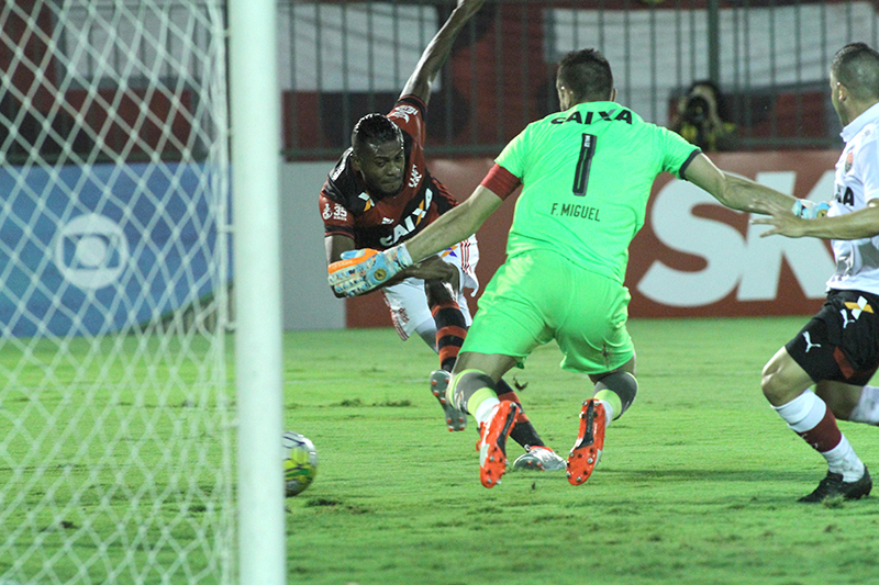 Vitória x Flamengo 04