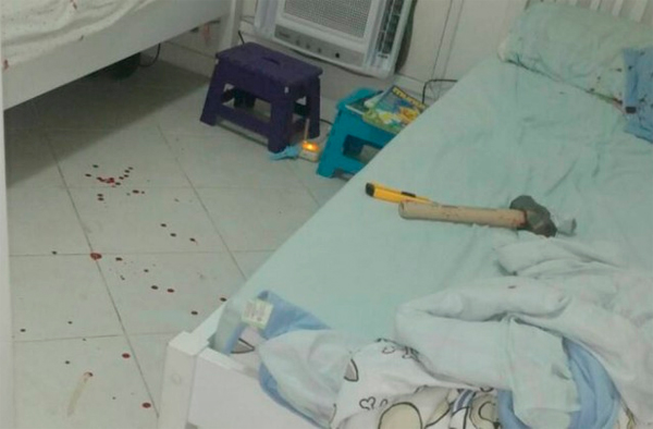Quarto das crianças ficou sujo de sangue (Foto: Reprodução)