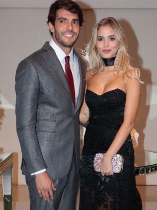 Kaká e a modelo Caroline Dias Kaká e a modelo Caroline Dias
