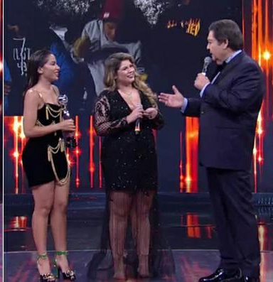 Marília Mendonça ignora piada de Faustão sobre seu peso