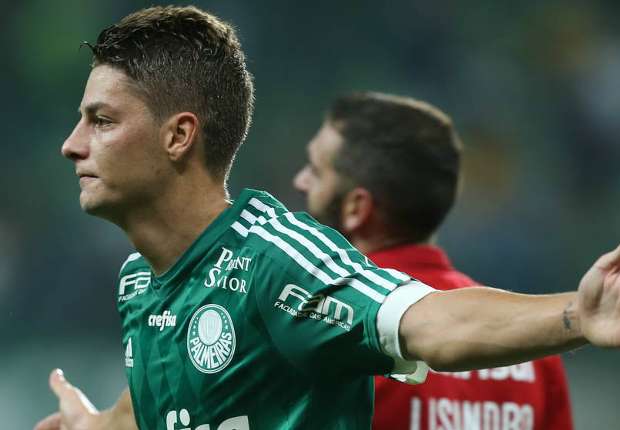 Chapecoense contrata volante ex-Palmeiras e lateral ex-Cruzeiro, diz site