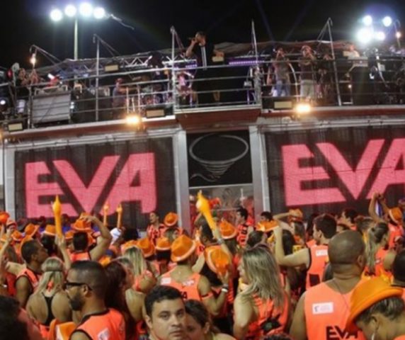 Bloco Eva é autorizado a desfilar no Rio de Janeiro e causa polêmica