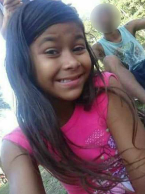 Menina de 11 anos é levada por homem de moto