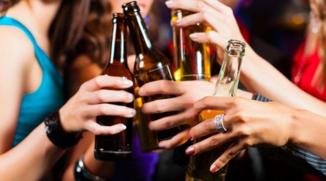 Médicos fazem alerta sobre consumo precoce de bebidas alcoólicas entre jovens