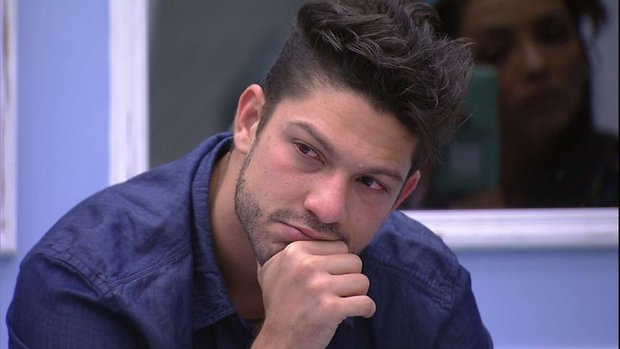BBB17: Luiz Felipe é eliminado com 73% do votos em paredão com Marcos e Ilmar
