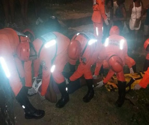 Mulher cai de altura de três metros no Circuito Dodô