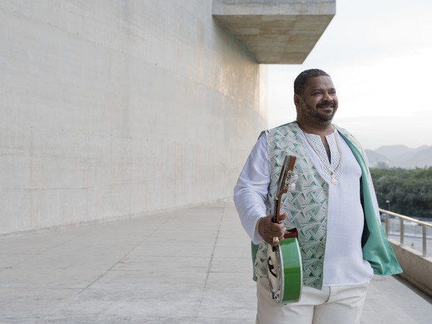 Arlindo Cruz passa mal e entra em coma induzido