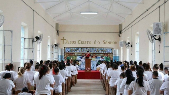 MP apura acordo entre Igreja Universal e Governo do Rio para templos em presídios