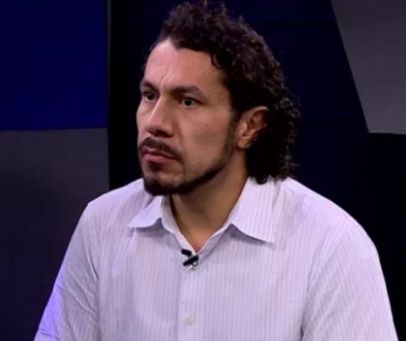 Com 65% dos votos Rômulo é o oitavo eliminado do Big Brother Brasil