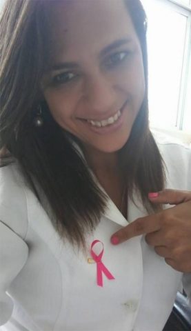 Técnica de enfermagem morre após levar choque ao fazer chapinha