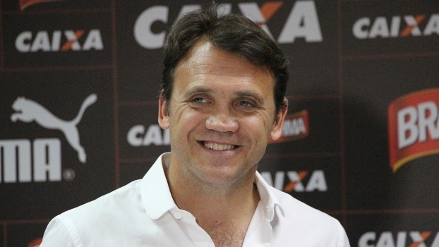 Petkovic assume diretoria do Vitória e deve anunciar técnico na próxima semana