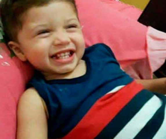 Menino de 2 anos morre atropelado pelo pai no interior da Bahia