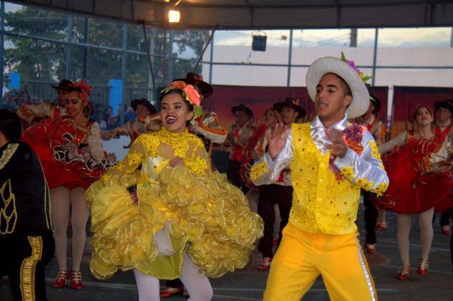 Em Itabuna, Rui e secretário Carlos Martins lançam Escolas Culturais