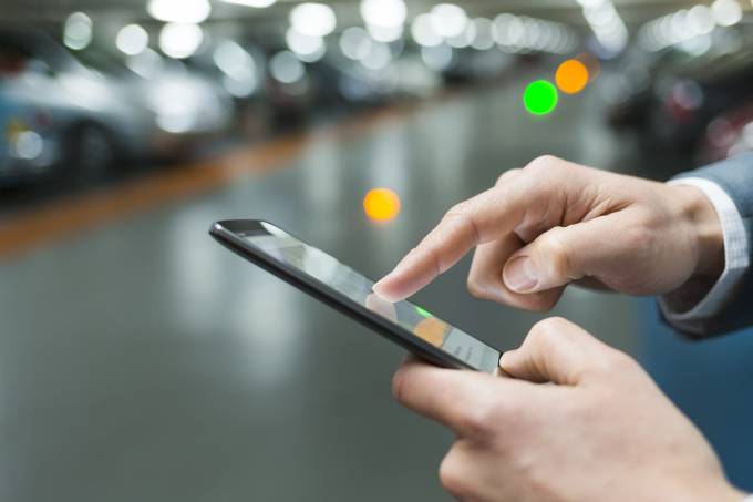 Brasil ultrapassa marca de 200 milhões de celulares com acesso à internet