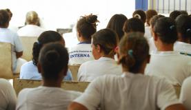 População carcerária feminina cresce 700% em dezesseis anos no Brasil