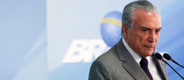 Às vésperas de votação que vai definir seu futuro, Temer diz que quer “colocar o Brasil nos trilhos”