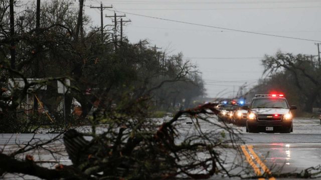 Furacão Harvey deixa um morto e 10 feridos no Texas, diz imprensa local