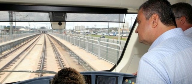 Rui Costa viaja de metrô até Mussurunga no primeiro dia de operação comercial