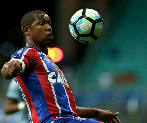 Rodrigão marca aos 51 minutos e Bahia derrota o Grêmio na Fonte