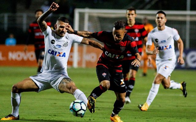 Em jogo intenso, Vitória e Santos empatam em 2x2, no Pacaembu