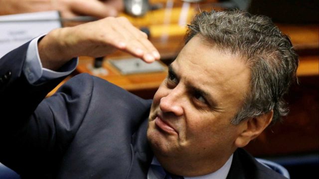 Aécio cogita concorrer a deputado federal em 2018