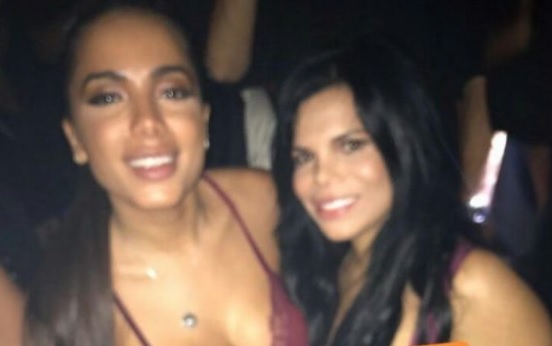 Socialite que atacou Titi diz ter provas de que Anitta 'cheira pó'