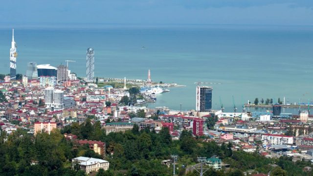 Incêndio em hotel na Geórgia deixa ao menos 12 mortos
