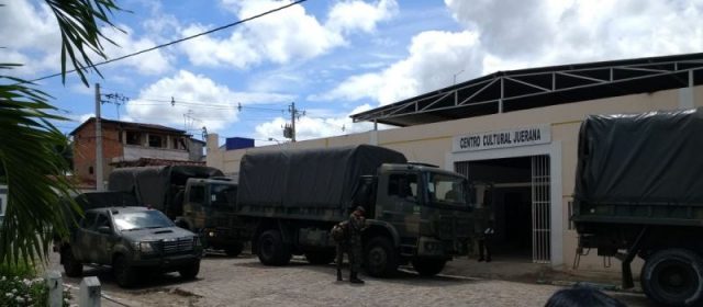 Bandidos rendem e roubam celulares e arma de militares do Exército na Bahia