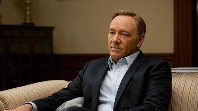 8 profissionais de House of Cards denunciam assédio de Kevin Spacey