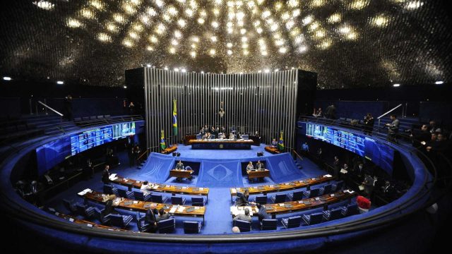 Congresso aprova liberação de R$ 1,5 bilhão para órgãos do governo