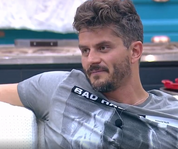 'A Fazenda': Marcos Härter é acusado de racismo por declaração polêmica